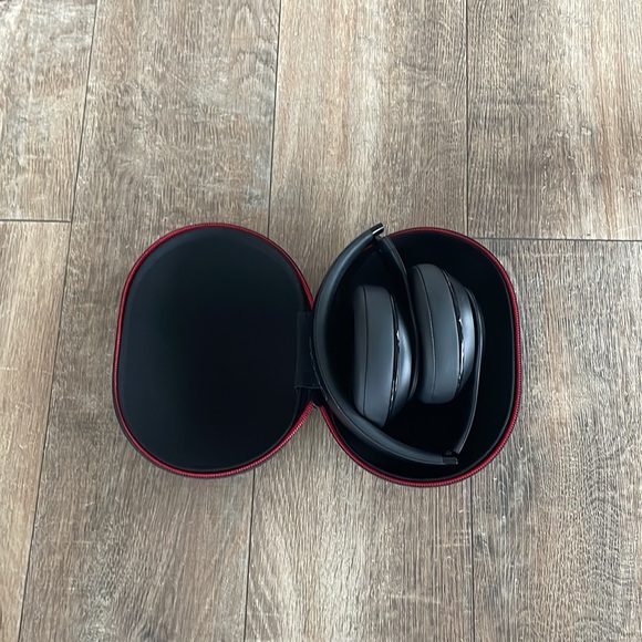 Beats Studio Wireless Headphones